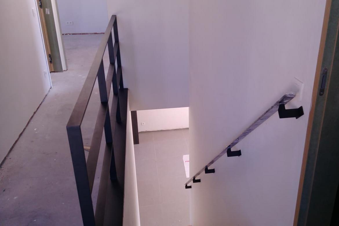 Balustrade traphal met trapleuning
