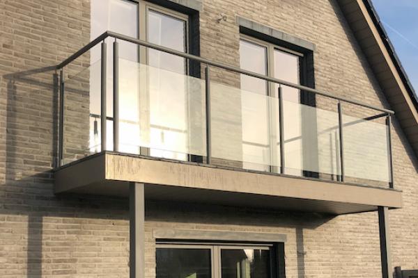 balustrade met glas